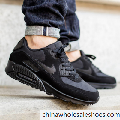 all black nike air max