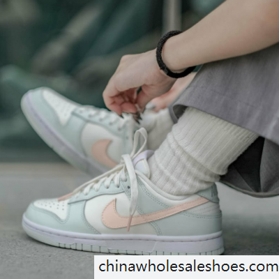 dunk low women