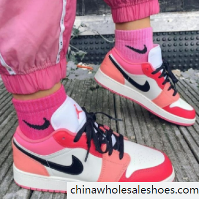 pink jordan 1 low