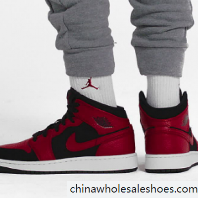 junior jordan 1