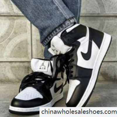 black and white nike high tops